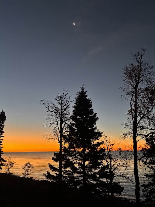 Waking up on the North Shore by Lin Salisbury.