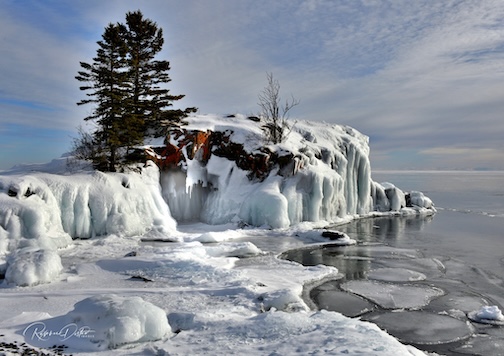 Winter's Beauty at Hollow Rock by Roxnne Distad.